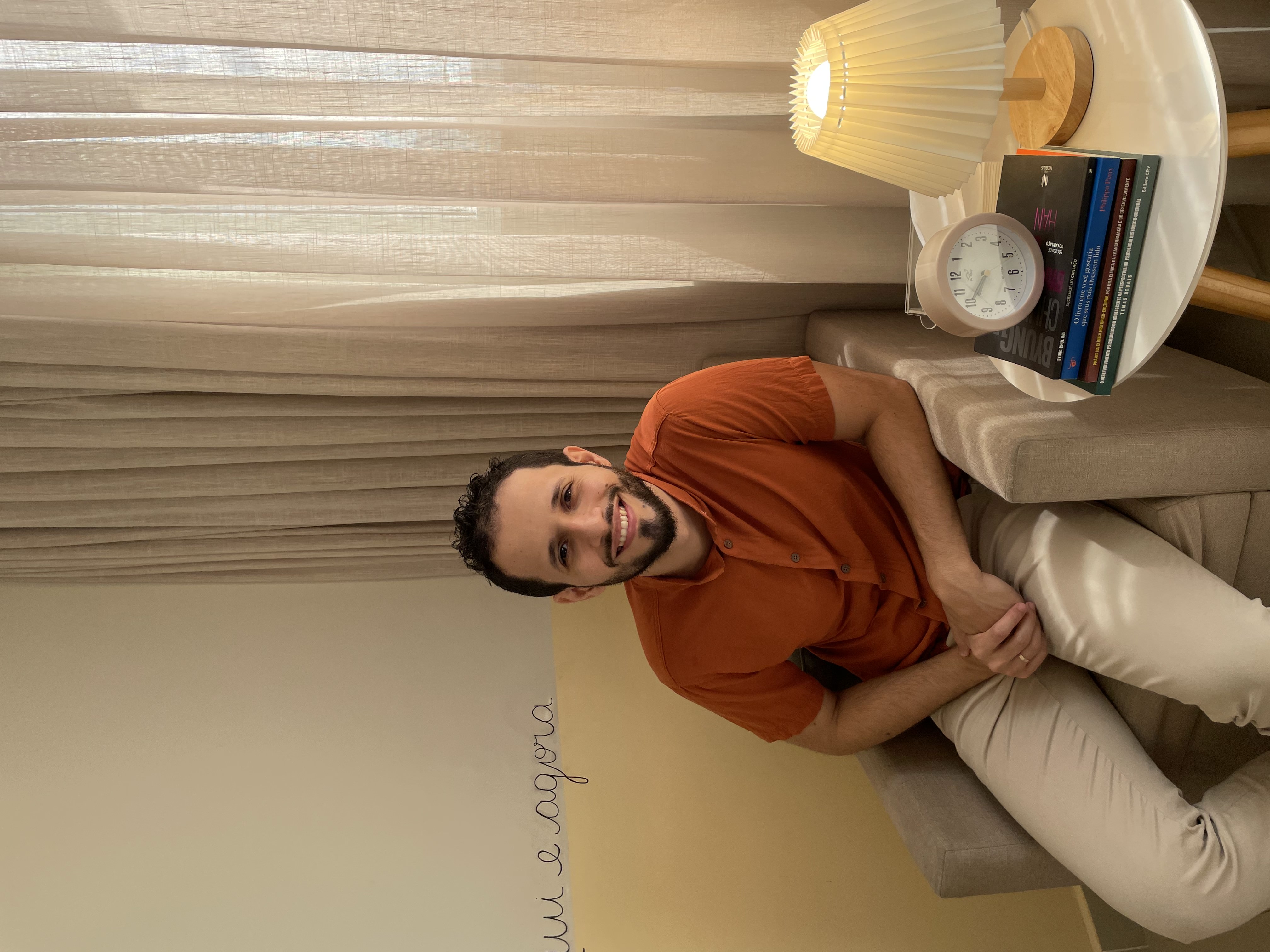 Retrato de Rodrigo Chocrón, psicólogo especialista em saúde mental no trabalho